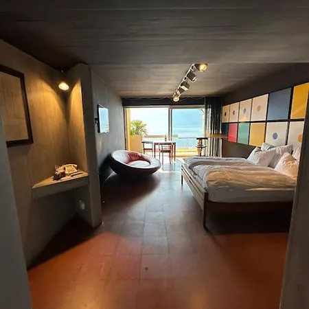 Apartment Paradise With Lake & Piazza View