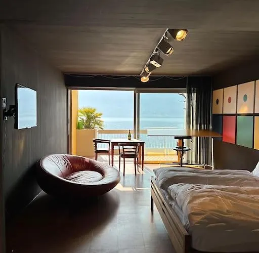 Paradise With Lake & Piazza View Apartman