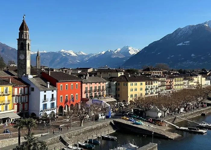 Paradise With Lake & Piazza View