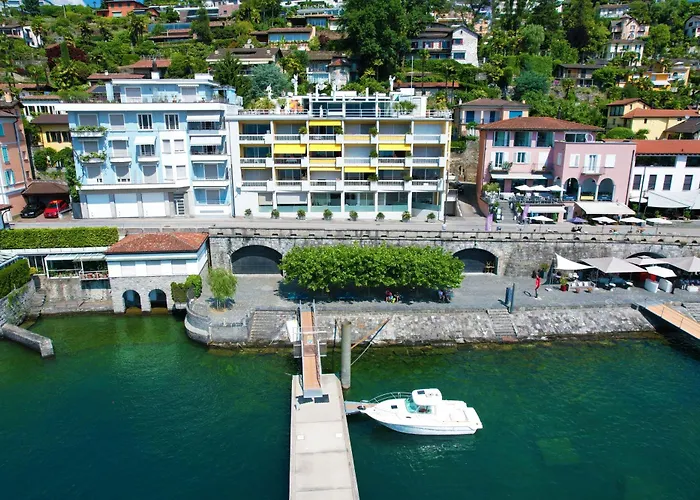 Paradise With Lake & Piazza View Appartement